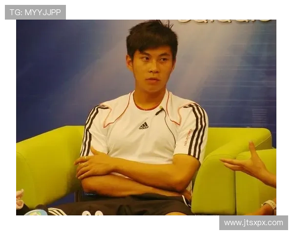 刘建业执掌铜梁龙黄希扬任助教 刘建业执掌铜梁龙黄希扬任助教